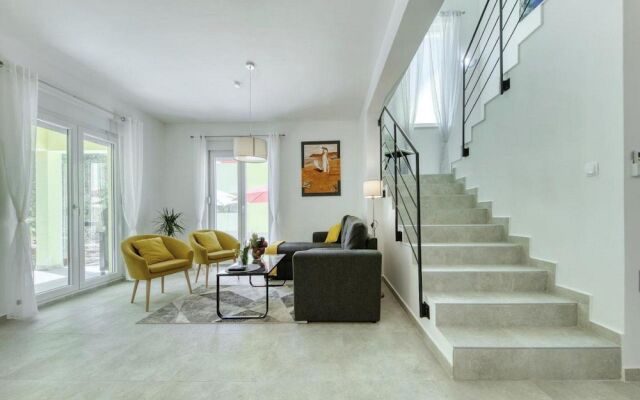 Luxury Villa Gaby With Heated Pool