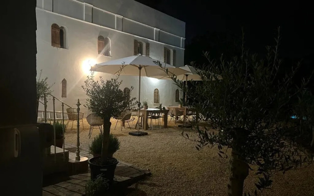 La Bâtisse en Blanc