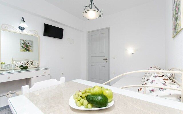 Naxos Dream Aphrodite Studios