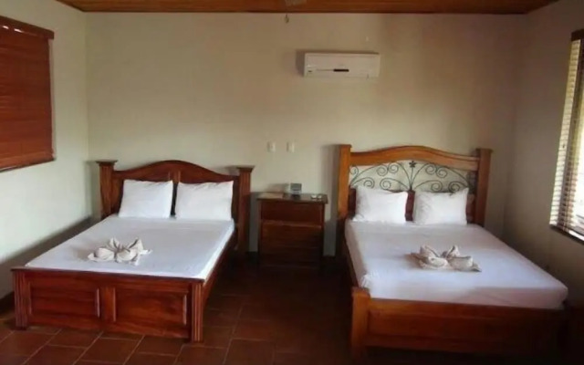 Marbella Surf Inn