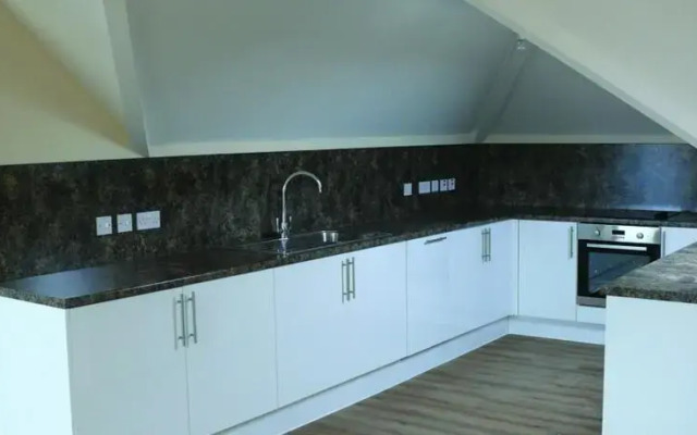 Pravonix House