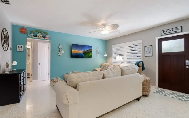 Bayside Bliss 3 Bedroom Home by RedAwning