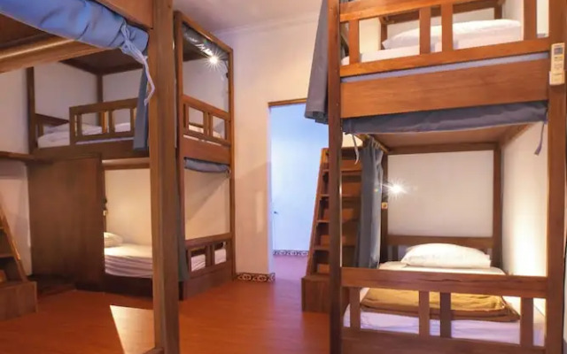 Simpang Inn Hostel