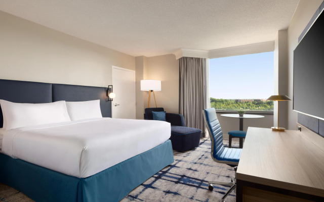 Crowne Plaza College Park - Washington DC by IHG