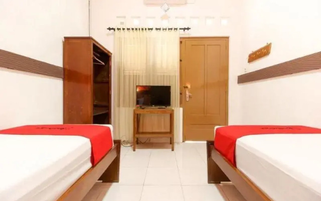 Reddoorz Near Rs Sarjito Yogyakarta