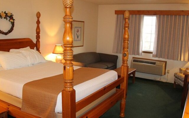 Days Inn & Suites by Wyndham Williamsburg IA North