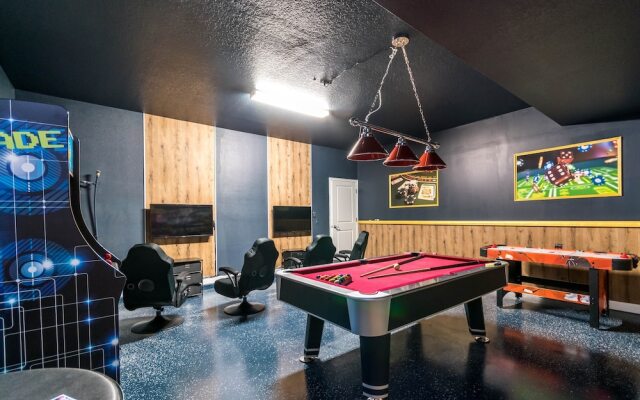 1684 Moonvalley Drive