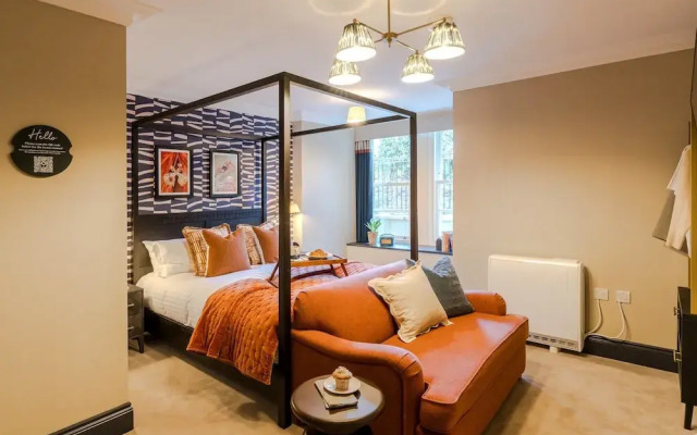 Your Apartment - Pembroke House