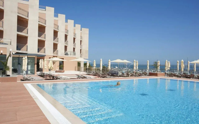 Real Marina Hotel & Spa