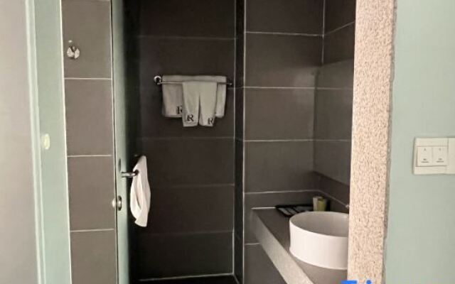Ruyi Hotel (Dongguan Mayong Town)