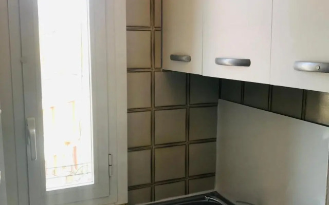 Cozy Apartment 3 Km Away From Duomo