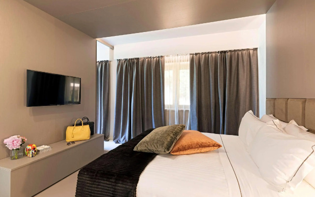 Albavilla Hotel & Co.