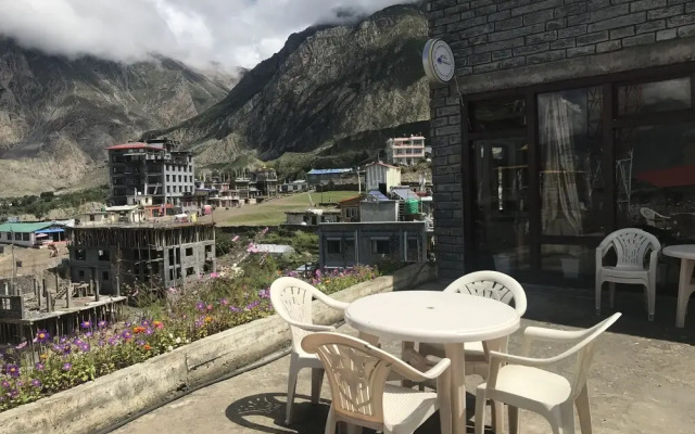 Hotel Himalayan Paradise