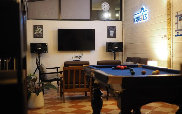 Mangoes Guesthouse