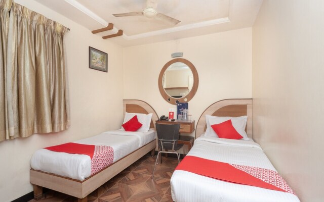 Oyo 16890 Hotel Srm Central Park