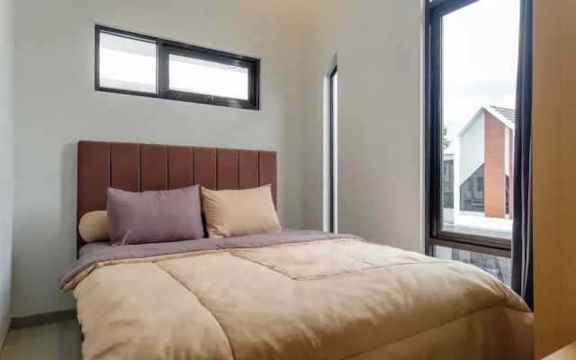 TwoSpaces Living at BSB Villa Maharaja