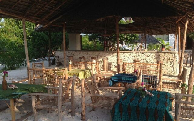 Mfumbwi Backpacker Lodge
