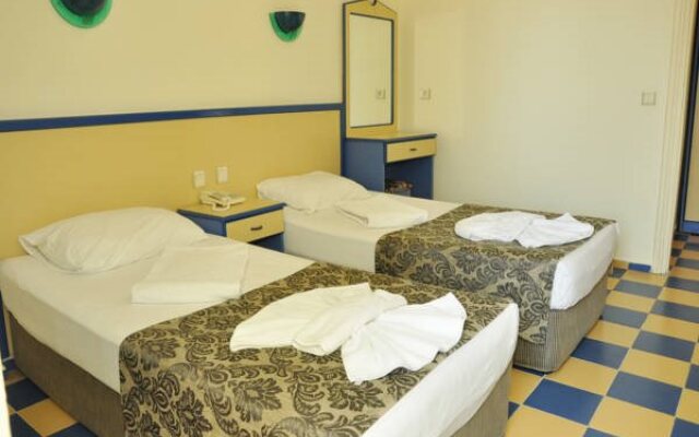 Almera Apart Hotel