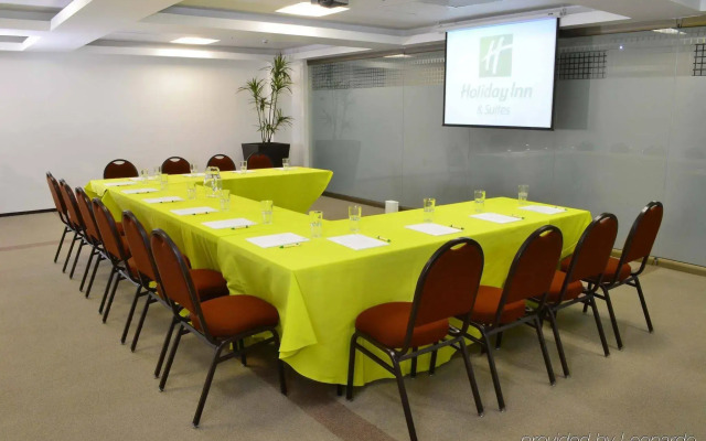 Holiday Inn Hotel & Suites Medica Sur by IHG