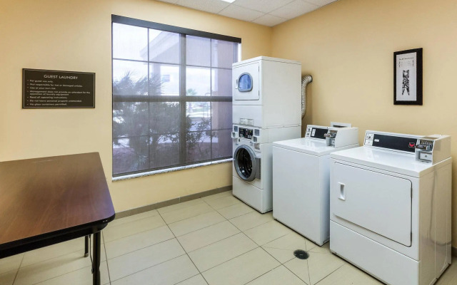 Comfort Suites Cotulla near I-35