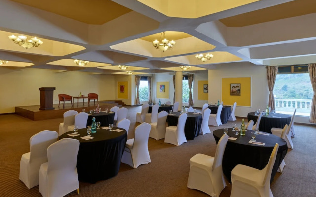 WelcomHeritage Connaught House, Mount Abu