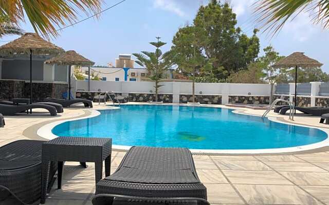 Black Coast Hotel Santorini