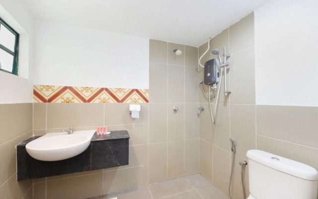 OYO 1045 Azimuth Hotel