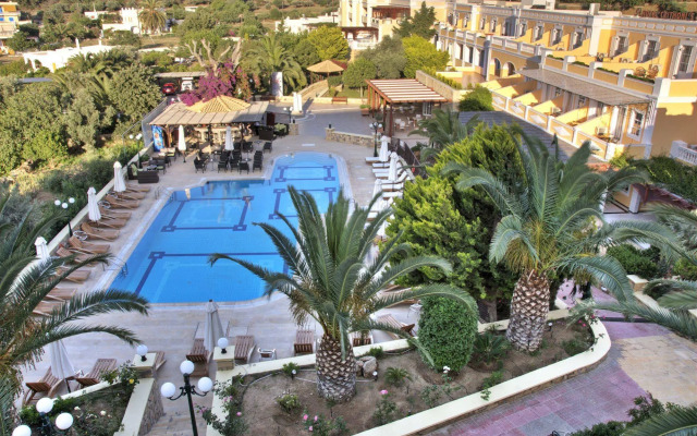 Crithoni's Paradise Hotel