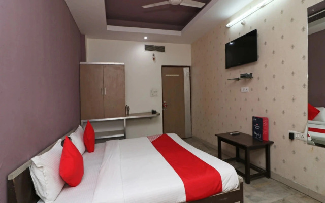 Hotel Vishwas by OYO Rooms