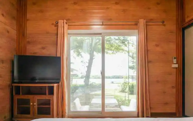 Beung Sampathuan Fishing & Resort