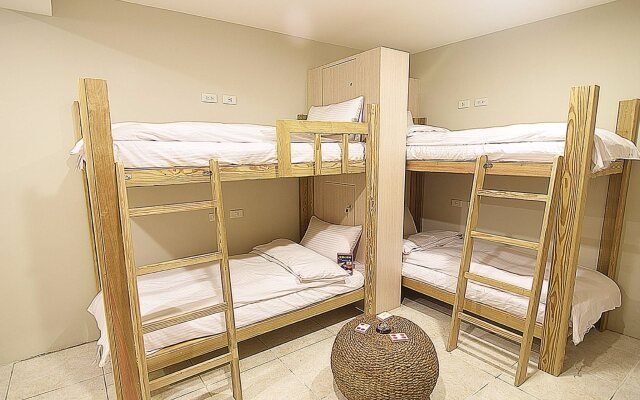 Jiaoxi 21 Hotspring Hotel