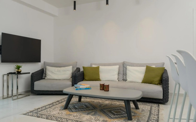 Sea&City by HolyGuest