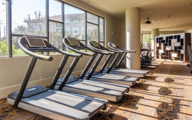 FRONTDESK 5755 Hermann Park Apts Downtown Houston