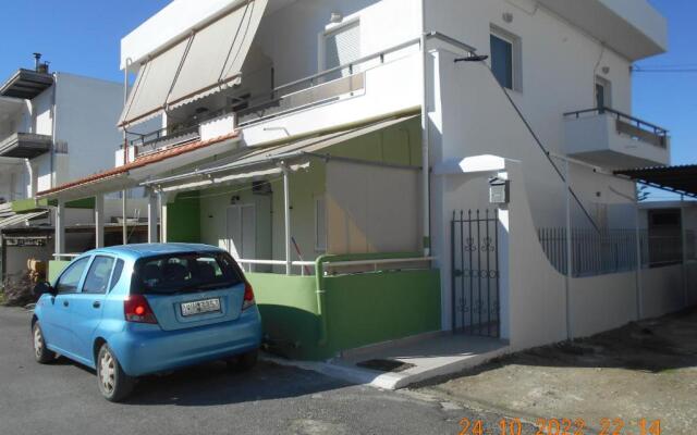 'Tonia Apartments Moires'