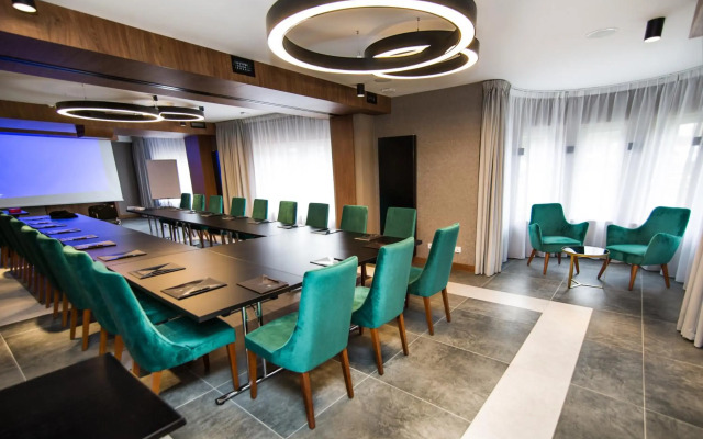 Platinum Residence Boutique Hotel