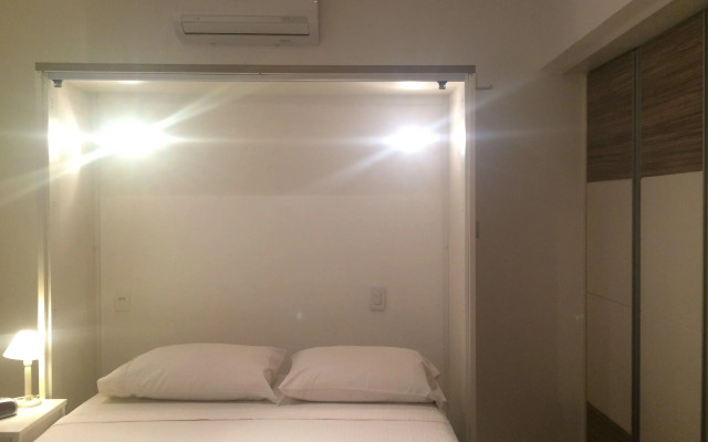 Top floor with balcony in Copacabana