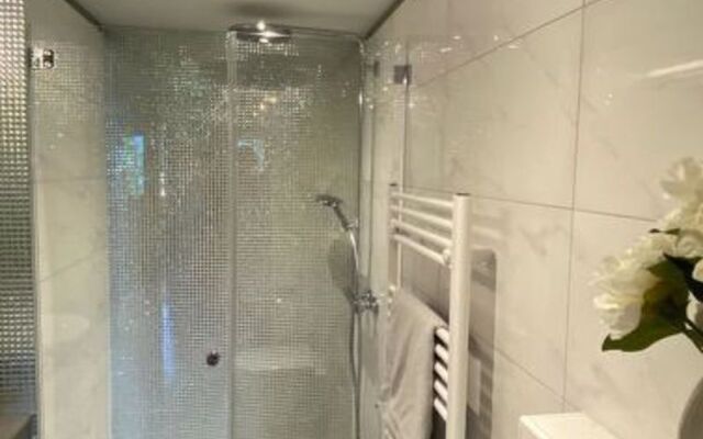 Les Hivernants (EG links)