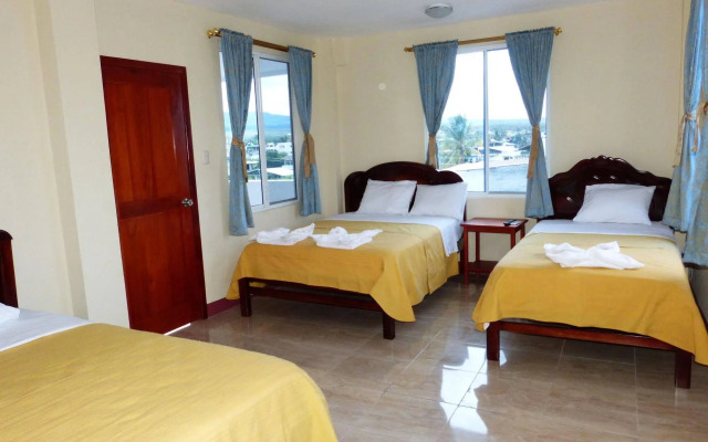 Gloria-Galápagos Inn