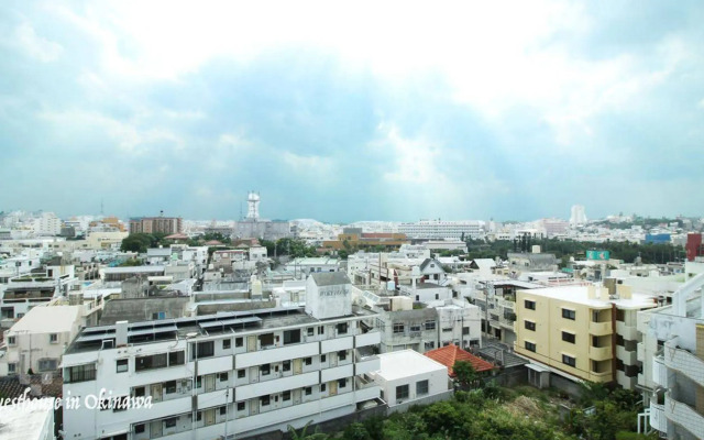 Condominium GOLF GOLF Tsuboya