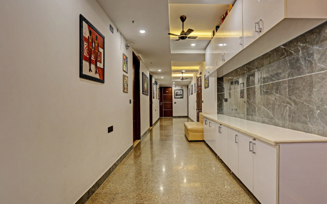 Fabhotel Golden Eye Inn