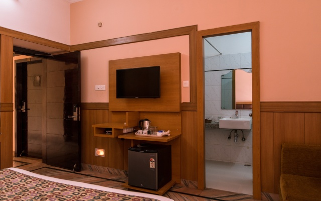 Gautam Hotel – Guest Rooms – Varanasi