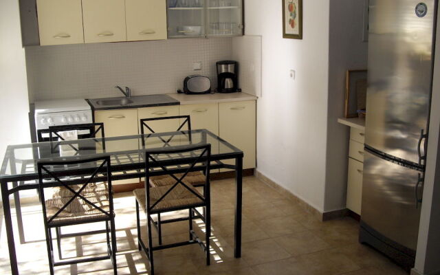 Sanidiamonds  APARTMENTS & STUDIOS