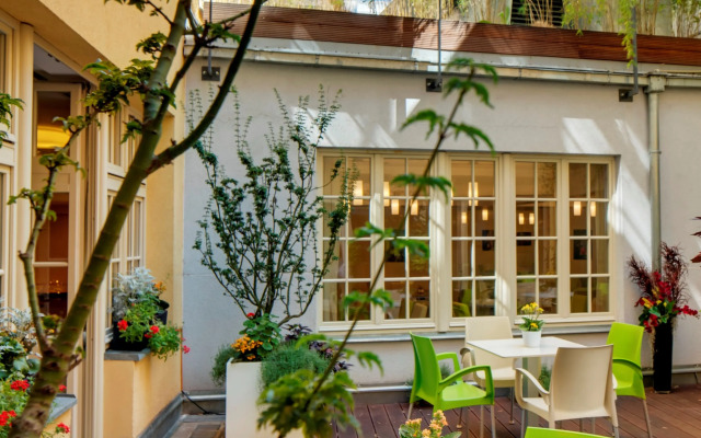Hotel Clement
