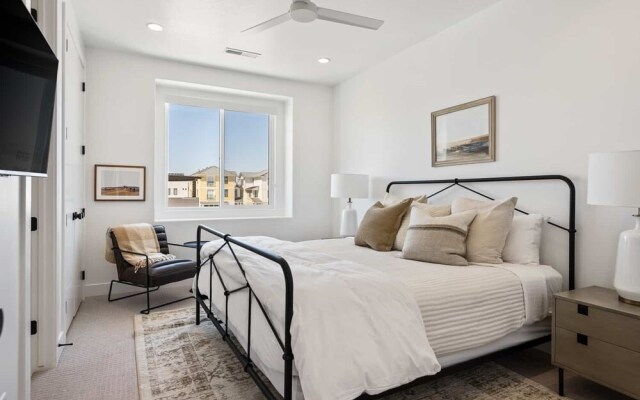 Sun-kissed Retreat 9 Bedroom Home