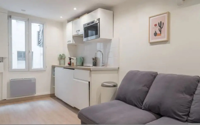 Lavie Maison Parisian Aircon Gem