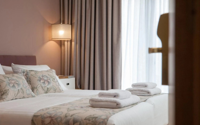 Seasabelle Hotel near Athens Airport