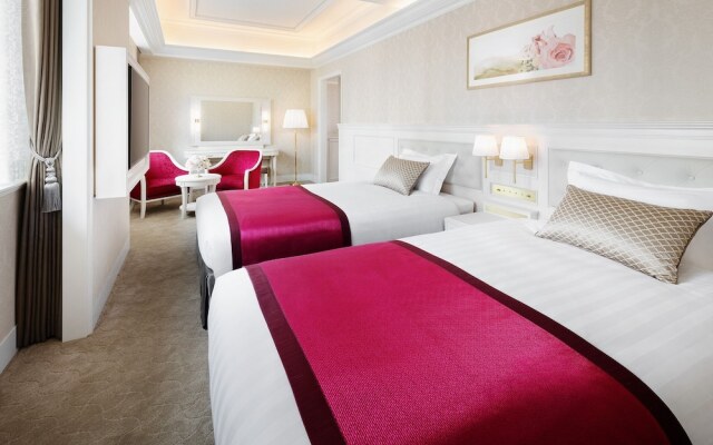Takarazuka Hotel