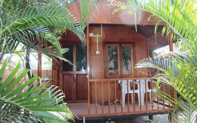Sea Bird Beach Cafe & Cottages