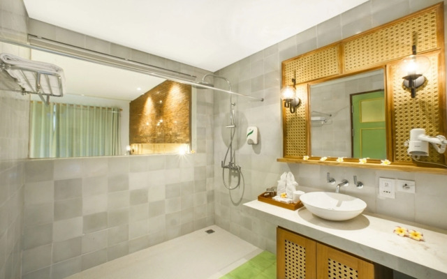 Fourteen Roses Boutique Hotel 