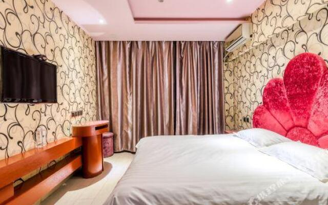 Daduhui Theme Hotel